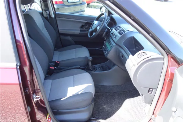 Škoda Fabia 1,2 TSi 63KW, KLIMA, ACTIVE. - foto 10