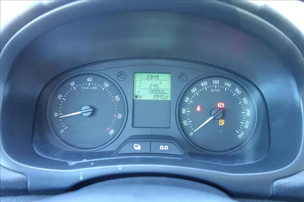 Škoda Fabia 1,2 TSi 63KW, KLIMA, ACTIVE. - foto 23