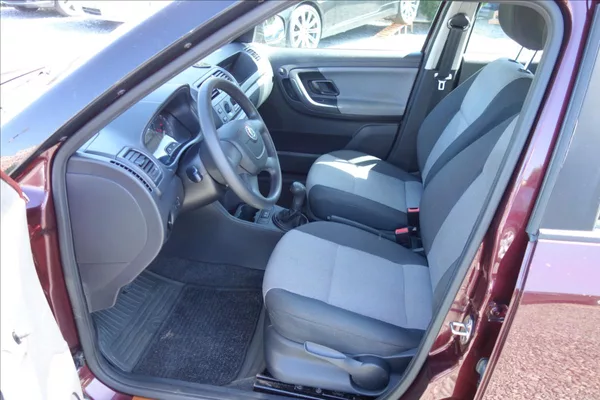 Škoda Fabia 1,2 TSi 63KW, KLIMA, ACTIVE. - foto 9