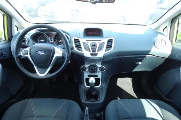 Ford Fiesta 1,2 i, ČR, KLIMATIZACE. - foto 16