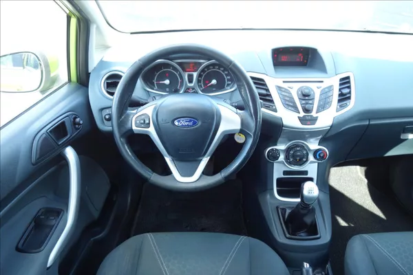 Ford Fiesta 1,2 i, ČR, KLIMATIZACE. - foto 17