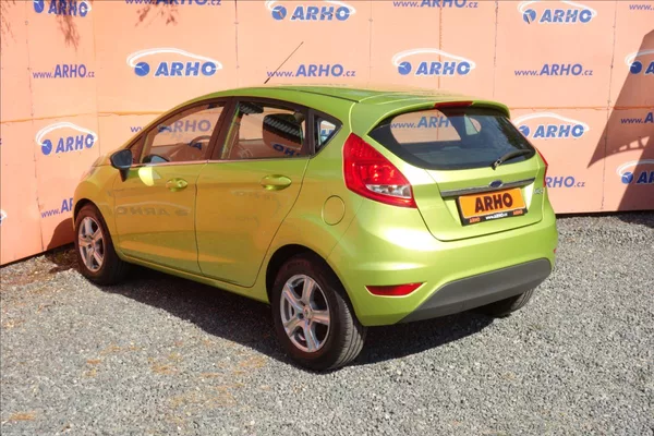 Ford Fiesta 1,2 i, ČR, KLIMATIZACE. - foto 5