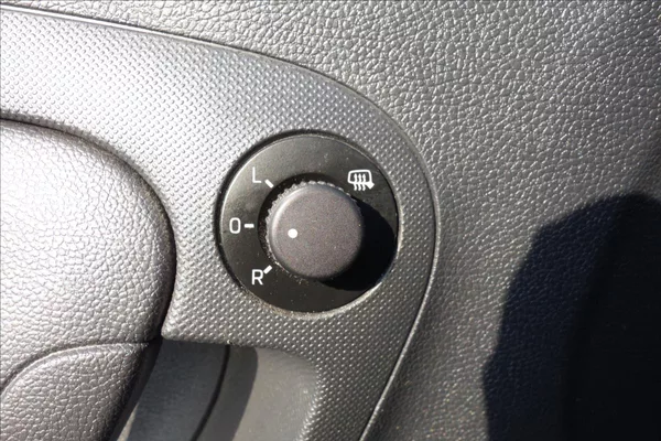 Škoda Fabia 1,2 TSi,ČR,2 MAJ.,SERVIS.KN. - foto 26