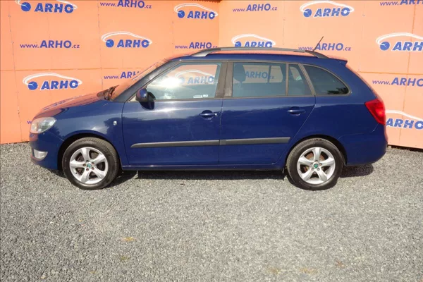 Škoda Fabia 1,2 TSi,ČR,2 MAJ.,SERVIS.KN. - foto 4