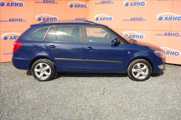 Škoda Fabia 1,2 TSi,ČR,2 MAJ.,SERVIS.KN. - foto 8
