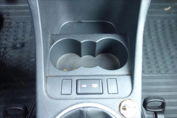Škoda Fabia 1,2 i,ČR,2 MAJ.,SERV.KN.,KLIMA - foto 24