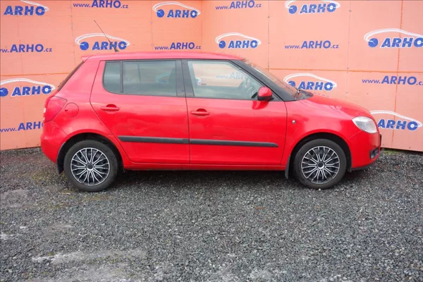 Škoda Fabia 1,2 i,ČR,2 MAJ.,SERV.KN.,KLIMA - foto 8