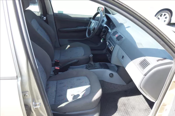 Škoda Fabia 1,2 i, ČR, 1 MAJ., CLASSIC. - foto 10