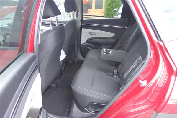 Hyundai Tucson 1,6 T-GDi 110KW, ČR, SERV.KN. - foto 10