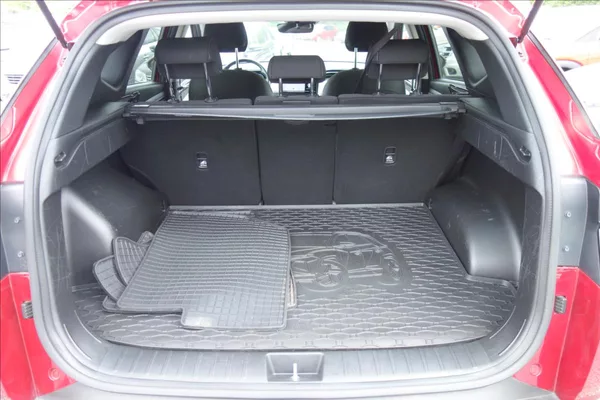 Hyundai Tucson 1,6 T-GDi 110KW, ČR, SERV.KN. - foto 11