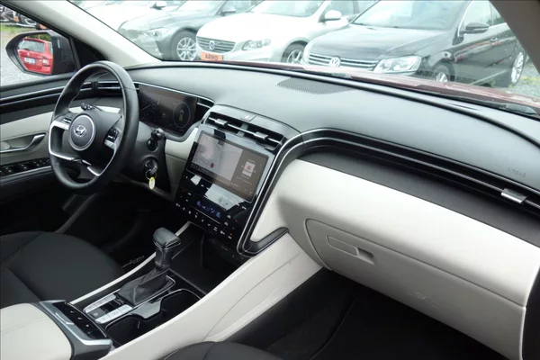 Hyundai Tucson 1,6 T-GDi 110KW, ČR, SERV.KN. - foto 8