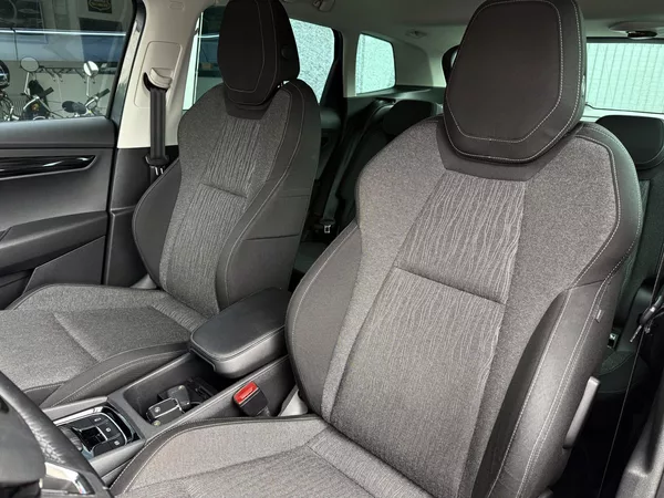 Škoda Karoq 2,0 TDI Style 4x4 Automat DSG - foto 19