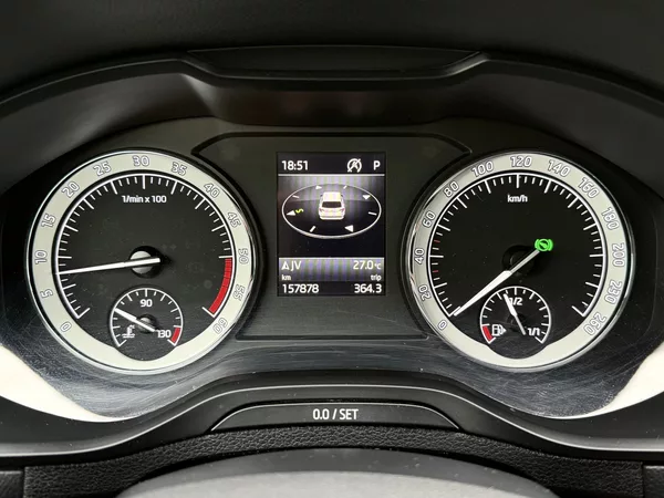 Škoda Karoq 2,0 TDI Style 4x4 Automat DSG - foto 30
