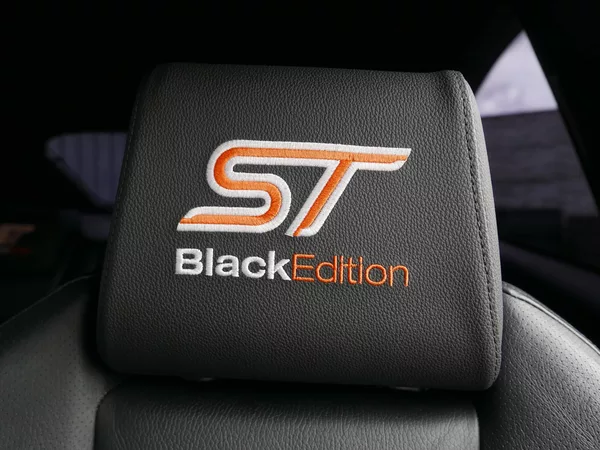Ford Focus 2,5 ST Black Edition - foto 15