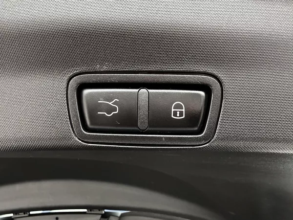 Alfa Romeo Stelvio 2,0T Q4 280PS 4x4 Automat - foto 13