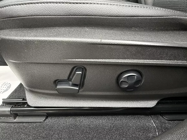 Alfa Romeo Stelvio 2,0T Q4 280PS 4x4 Automat - foto 18