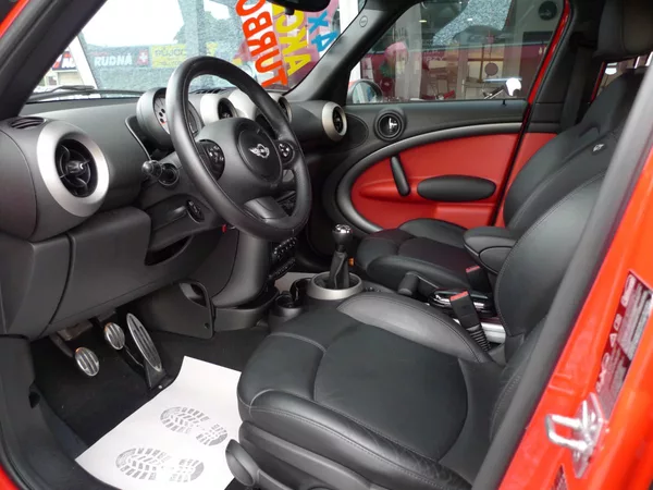 Mini Countryman 1,6-S 135kW Turbo ALL4 Navi - foto 13