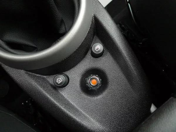Mini Countryman 1,6-S 135kW Turbo ALL4 Navi - foto 30