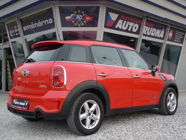 Mini Countryman 1,6-S 135kW Turbo ALL4 Navi - foto 6