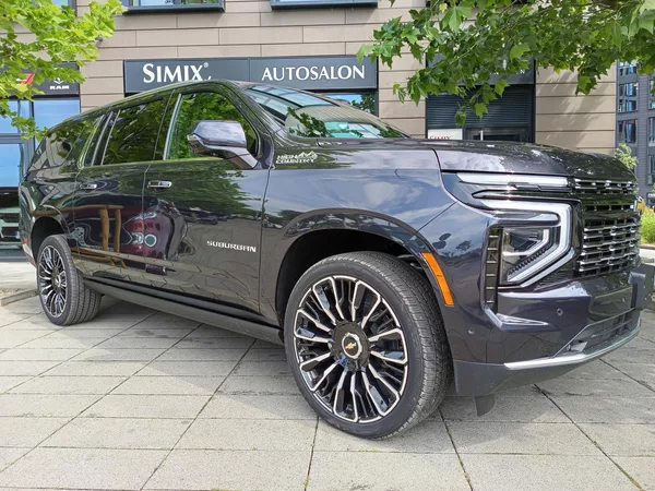 Chevrolet Suburban High Country 2026,AWD,kola 24" - foto 11