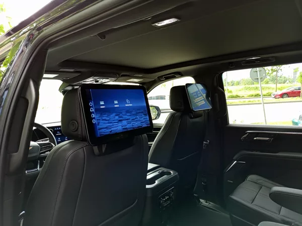 Chevrolet Suburban High Country 2026,AWD,kola 24" - foto 14