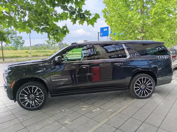 Chevrolet Suburban High Country 2026,AWD,kola 24" - foto 6