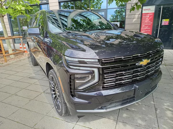 Chevrolet Suburban High Country 2026,AWD,kola 24" - foto 9