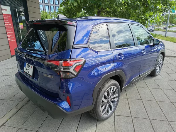 Subaru Forester Hybrid Premium e-Boxer - foto 3