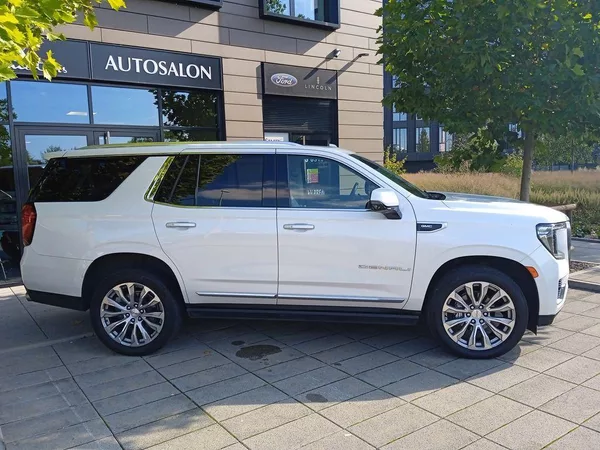 GMC Yukon Denali 6,2L, V8 - foto 2