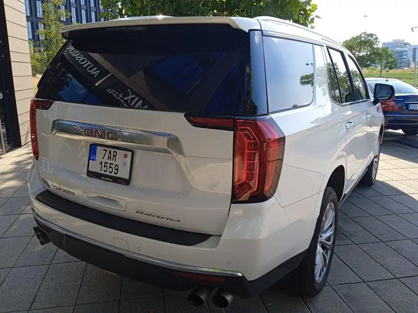 GMC Yukon Denali 6,2L, V8 - foto 3