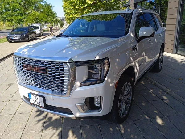 GMC Yukon Denali 6,2L, V8 - foto 7