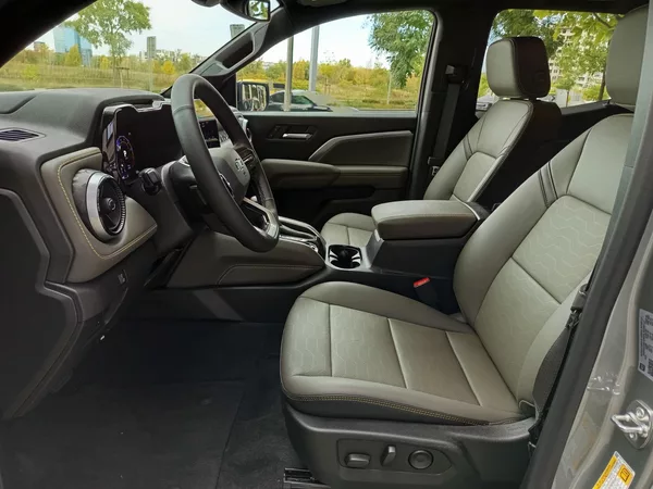 Chevrolet Colorado ZR2, Rezervováno - foto 10