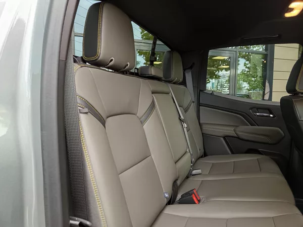 Chevrolet Colorado ZR2, Rezervováno - foto 13