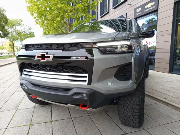 Chevrolet Colorado ZR2, Rezervováno - foto 7