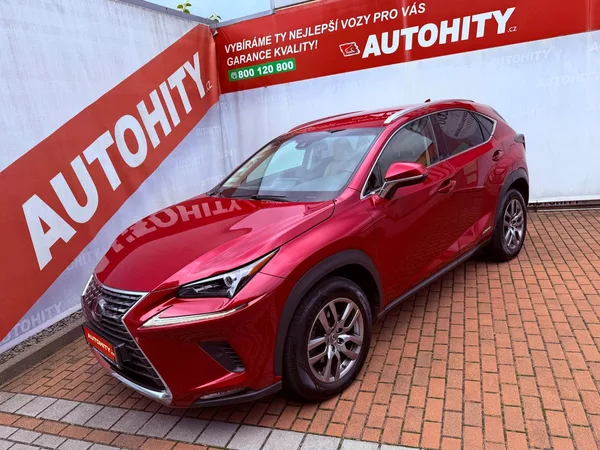 Lexus NX 300 H, ČR