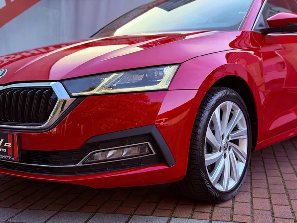 Škoda Octavia 2.0 TDi 110 kW Style DSG, Serv - foto 3