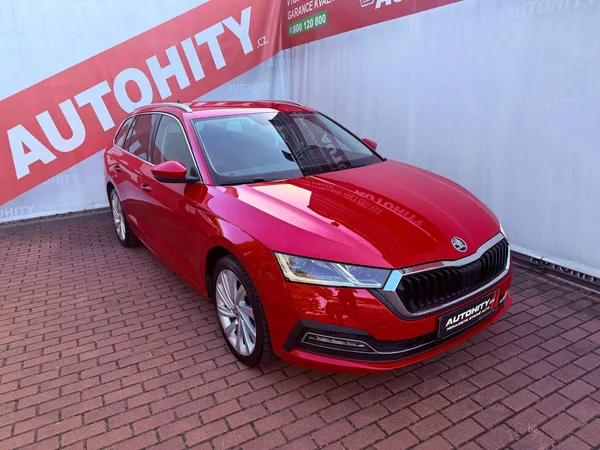 Škoda Octavia 2.0 TDi 110 kW Style DSG, Serv - foto 5