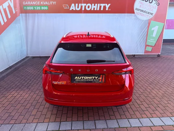 Škoda Octavia 2.0 TDi 110 kW Style DSG, Serv - foto 8