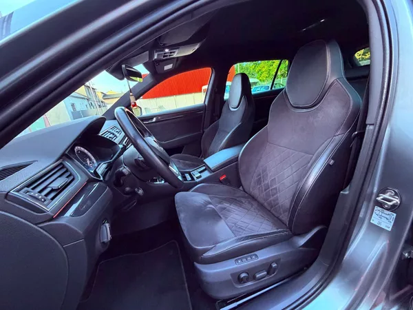 Škoda Superb 2.0 TDi DSG SportLine 4x4, Ser - foto 17