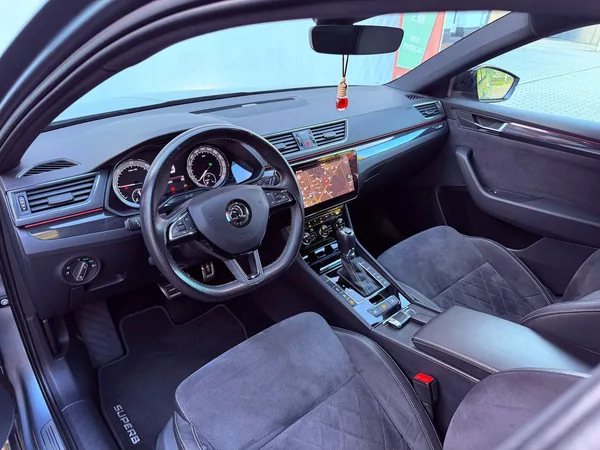 Škoda Superb 2.0 TDi DSG SportLine 4x4, Ser - foto 18