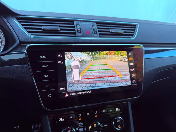 Škoda Superb 2.0 TDi DSG SportLine 4x4, Ser - foto 24