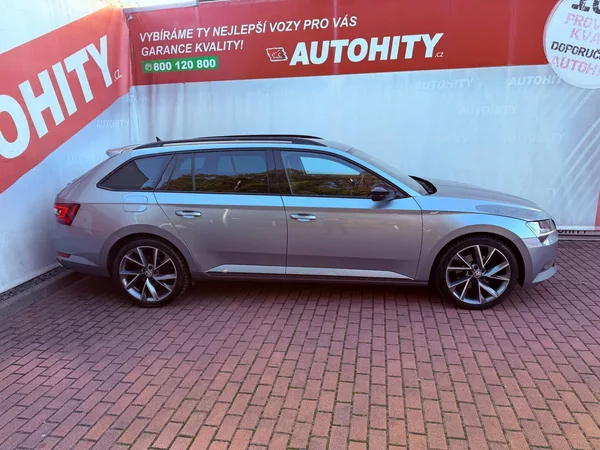Škoda Superb 2.0 TDi DSG SportLine 4x4, Ser - foto 6