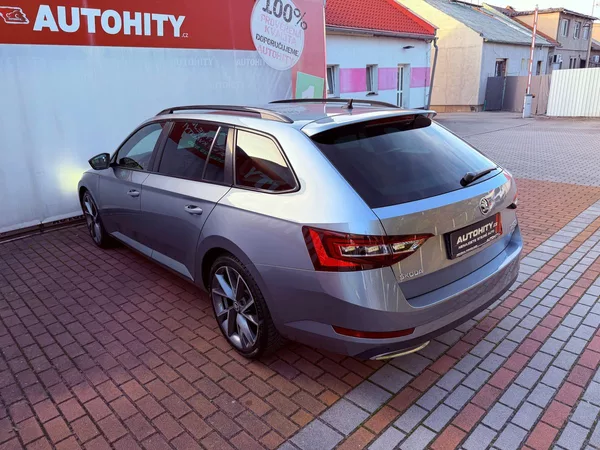 Škoda Superb 2.0 TDi DSG SportLine 4x4, Ser - foto 9