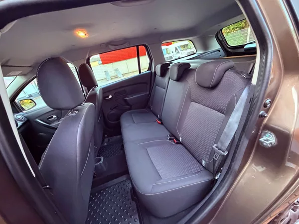 Dacia Logan 1.2 16V Arctica, ČR, Klimatiza - foto 12