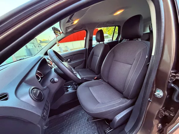 Dacia Logan 1.2 16V Arctica, ČR, Klimatiza - foto 14
