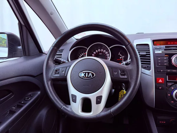 Kia Venga 1.6 Aut. Spirit, 1.Maj, Servis - foto 16