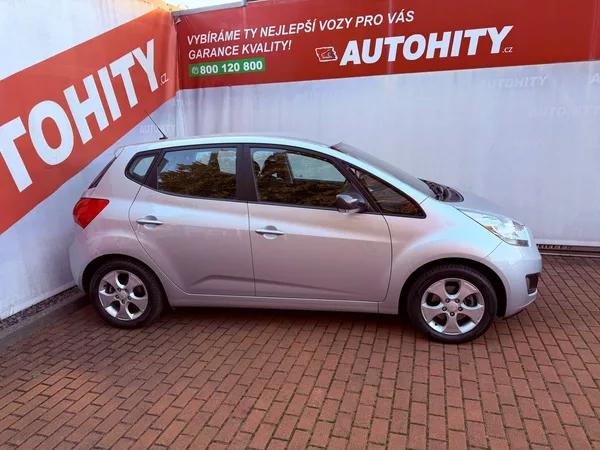 Kia Venga 1.6 Aut. Spirit, 1.Maj, Servis - foto 5