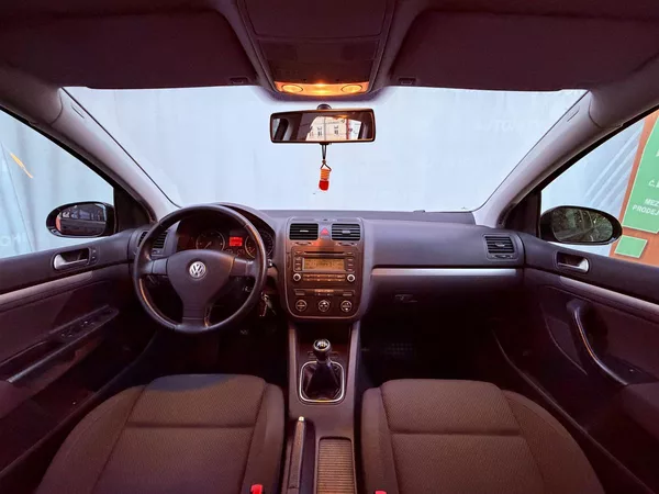 Volkswagen Golf 2.0 TDi, ČR - foto 13