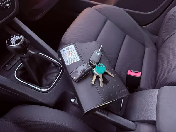 Volkswagen Golf 2.0 TDi, ČR - foto 18