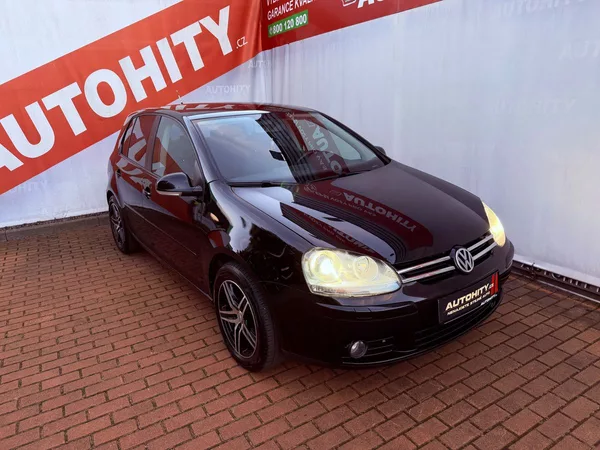 Volkswagen Golf 2.0 TDi, ČR - foto 3